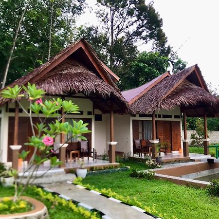 R5 Keramba Inn Bukit Lawang Kültér fotó